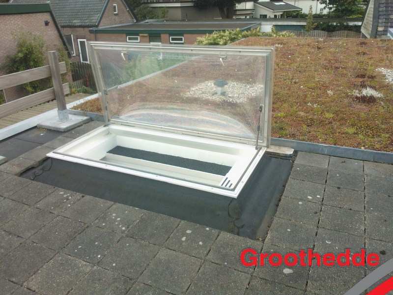 dakgoot reparatie bison dakluik maken vervangen lichtkoepel in apeldoorn dakgoot reparatie bison dakluik maken vervangen lichtkoepel in apeldoorn